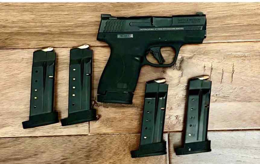 MP shield plus w/ FIVE magazines 