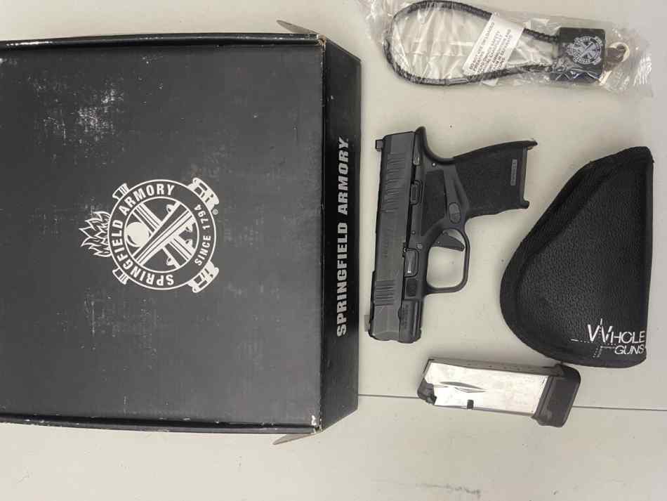 Springfield Armory Hellcat 9mm with Safety