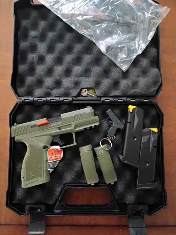 Taurus GX4 Carry 9mm Semi-Auto Pistol 